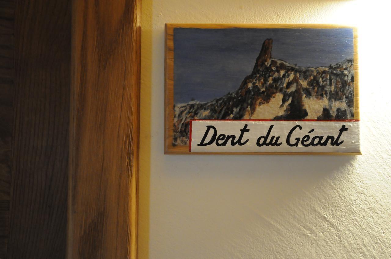 L'Abri Des Amis Hotel Courmayeur Exterior foto